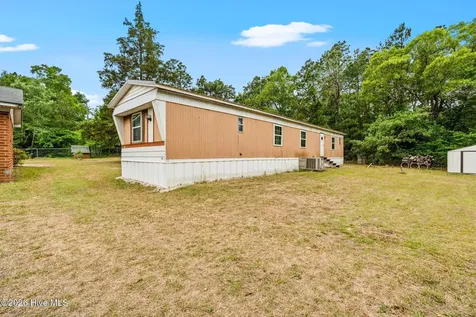 112 Jefferson Drive Hoffman NC 28347