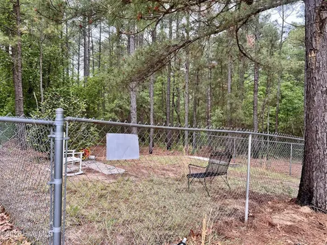 112 Jefferson Drive Hoffman NC 28347