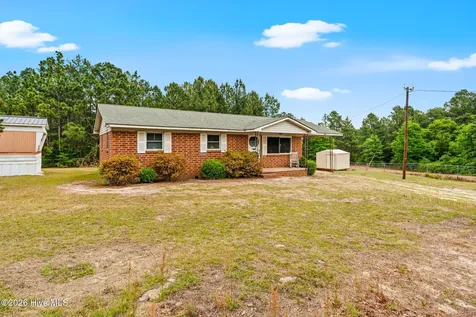 112 Jefferson Drive Hoffman NC 28347