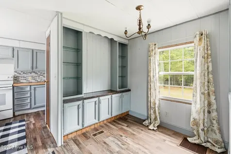 112 Jefferson Drive Hoffman NC 28347