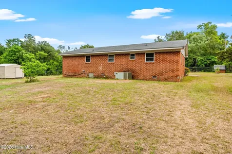 112 Jefferson Drive Hoffman NC 28347