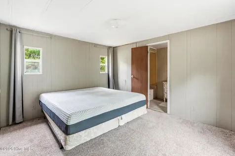 112 Jefferson Drive Hoffman NC 28347