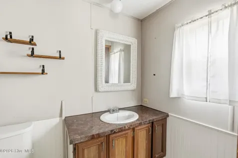 112 Jefferson Drive Hoffman NC 28347