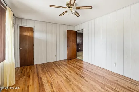 112 Jefferson Drive Hoffman NC 28347