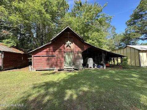 17060 Saint Johns Church Road Laurel Hill NC 28351