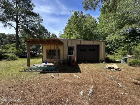 17060 Saint Johns Church Road Laurel Hill NC 28351