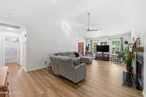 214 Trappers Trail New Bern NC 28560