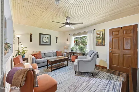 124 Humphrey Boulevard Richlands NC 28574