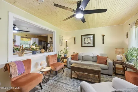 124 Humphrey Boulevard Richlands NC 28574