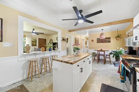 124 Humphrey Boulevard Richlands NC 28574
