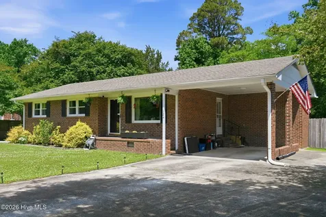 124 Humphrey Boulevard Richlands NC 28574