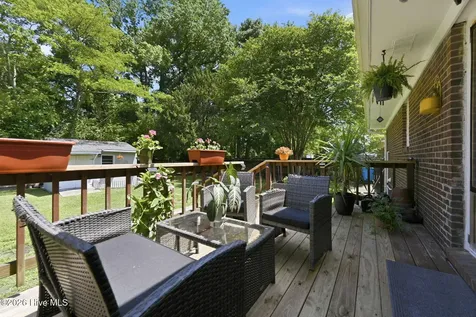 124 Humphrey Boulevard Richlands NC 28574