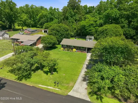 124 Humphrey Boulevard Richlands NC 28574