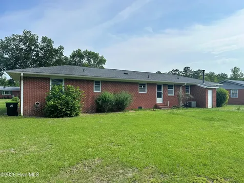 1417 Fork Drive Castle Hayne NC 28429