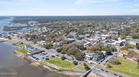 699 Pelican Cove Way SE Southport NC 28461
