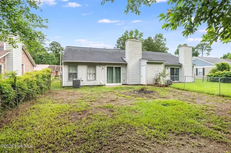 2314 Knollwood Lane Midway Park NC 28544