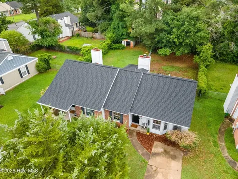 2314 Knollwood Lane Midway Park NC 28544