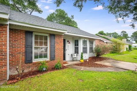 2314 Knollwood Lane Midway Park NC 28544