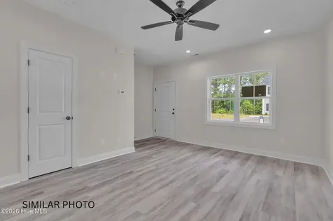 717 Cross Bridge Way Sneads Ferry NC 28460