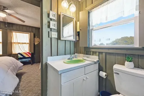 147 Bayview Boulevard Atlantic Beach NC 28512