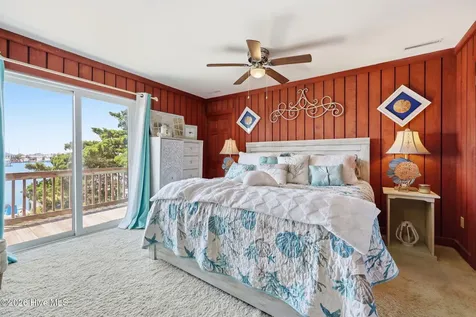 147 Bayview Boulevard Atlantic Beach NC 28512