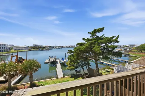 147 Bayview Boulevard Atlantic Beach NC 28512