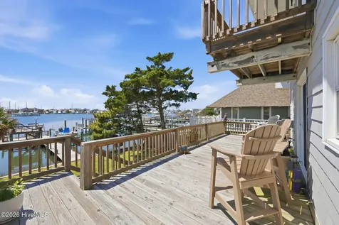 147 Bayview Boulevard Atlantic Beach NC 28512