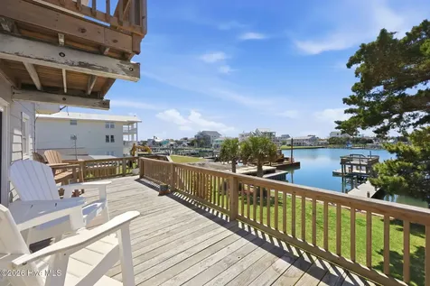 147 Bayview Boulevard Atlantic Beach NC 28512