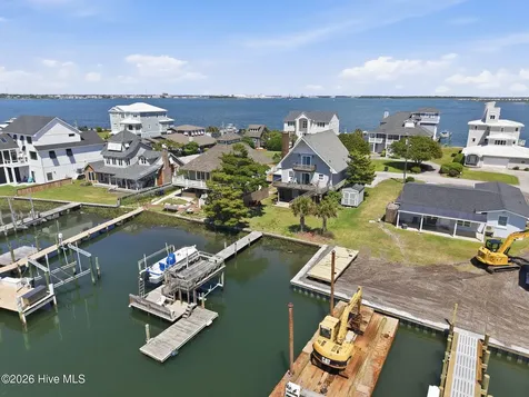 147 Bayview Boulevard Atlantic Beach NC 28512