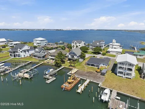 147 Bayview Boulevard Atlantic Beach NC 28512
