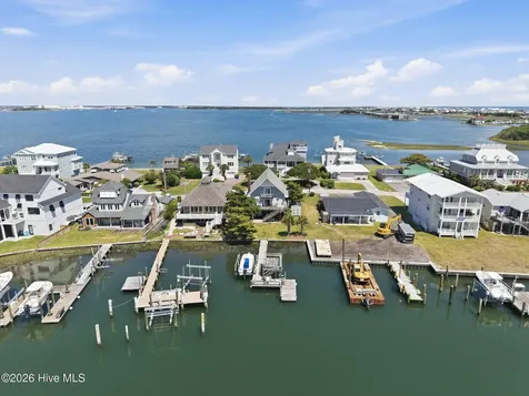 147 Bayview Boulevard Atlantic Beach NC 28512
