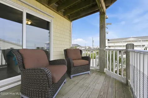 1426 N New River Drive Surf City NC 28445