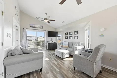 1426 N New River Drive Surf City NC 28445