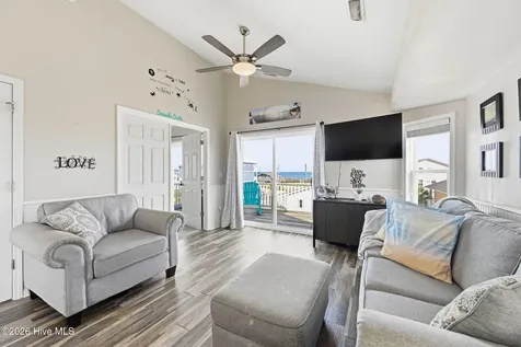 1426 N New River Drive Surf City NC 28445