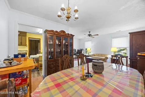 102 Greenbriar Drive Jacksonville NC 28546