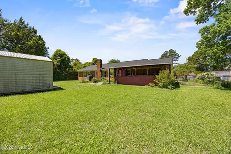 102 Greenbriar Drive Jacksonville NC 28546