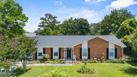 102 Greenbriar Drive Jacksonville NC 28546