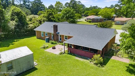 102 Greenbriar Drive Jacksonville NC 28546