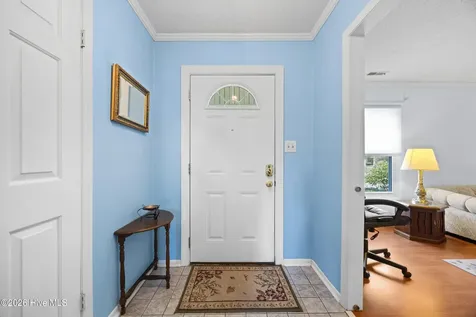 102 Greenbriar Drive Jacksonville NC 28546