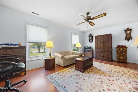 102 Greenbriar Drive Jacksonville NC 28546