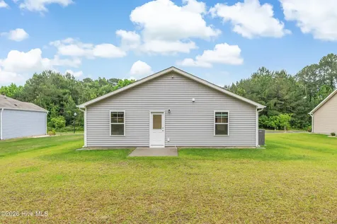 1316 N Fisher King Drive SE Bolivia NC 28422