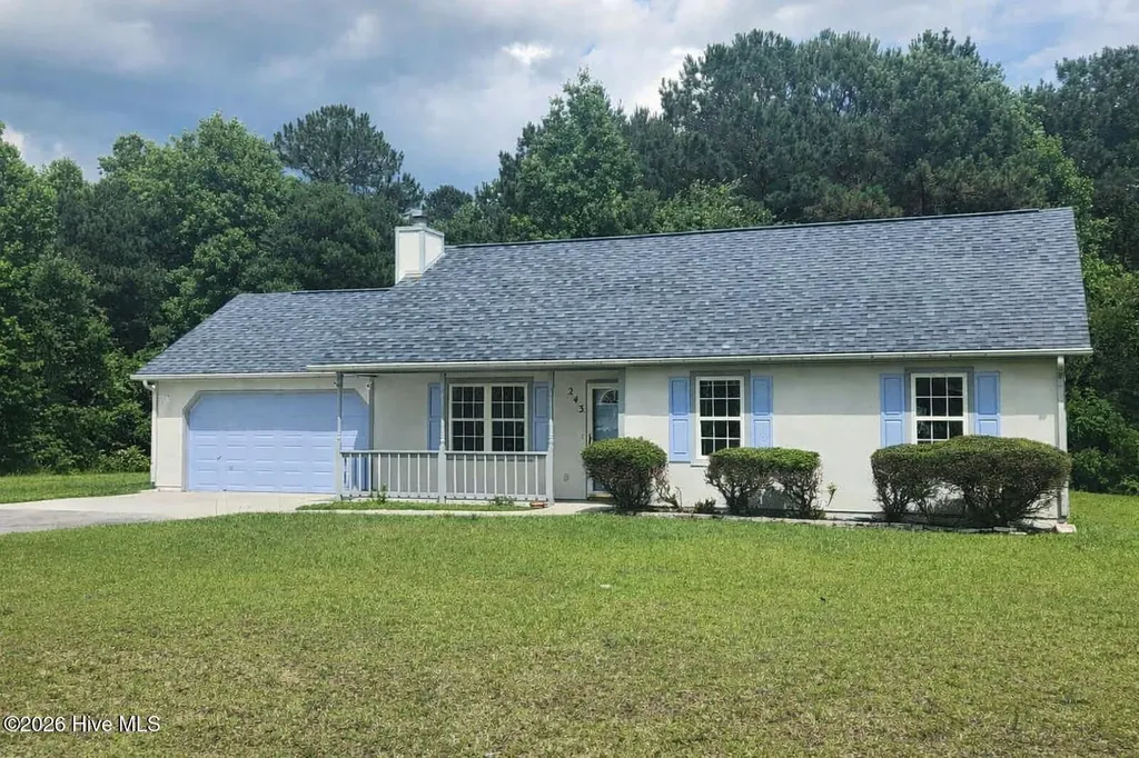 243 Parnell Road Hubert NC 28539