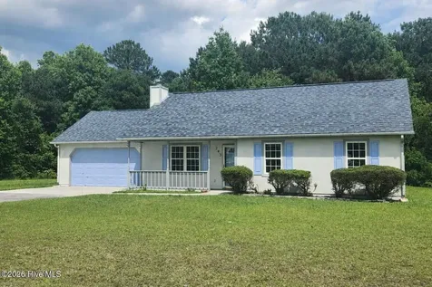 243 Parnell Road Hubert NC 28539