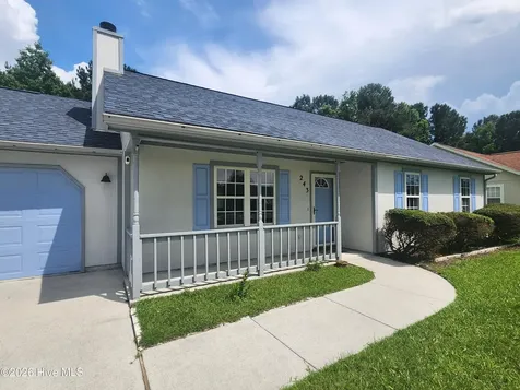 243 Parnell Road Hubert NC 28539