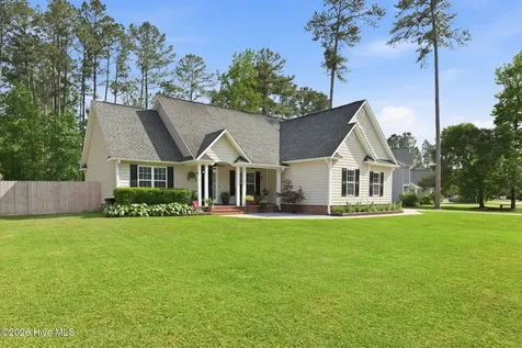 206 War Admiral Drive Havelock NC 28532