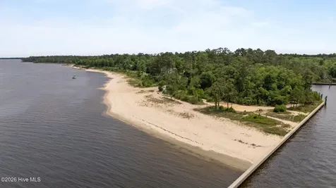 206 War Admiral Drive Havelock NC 28532