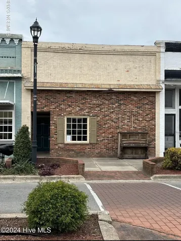 119 N Center Street Mount Olive NC 28365
