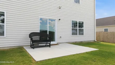 1199 Queensland Lane Ayden NC 28513