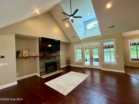 404 Old Swann Point Avenue Rocky Point NC 28457