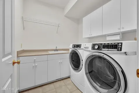 2006 Kenilworth Lane Wilmington NC 28405